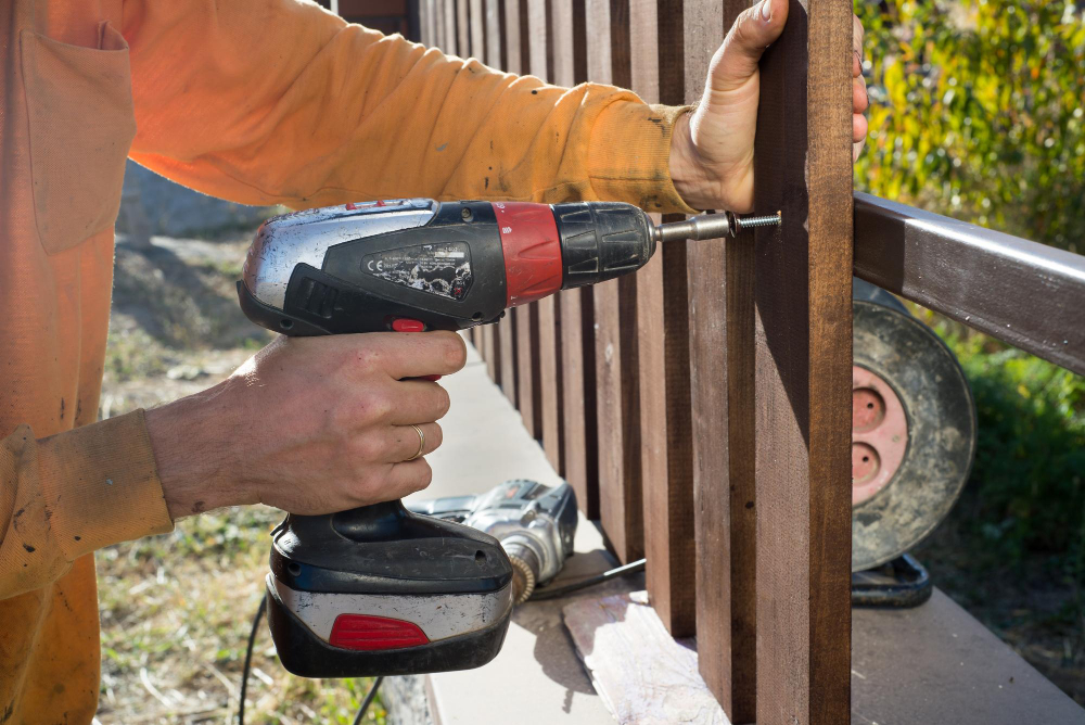 Fence Installation DIY vs. the Pros