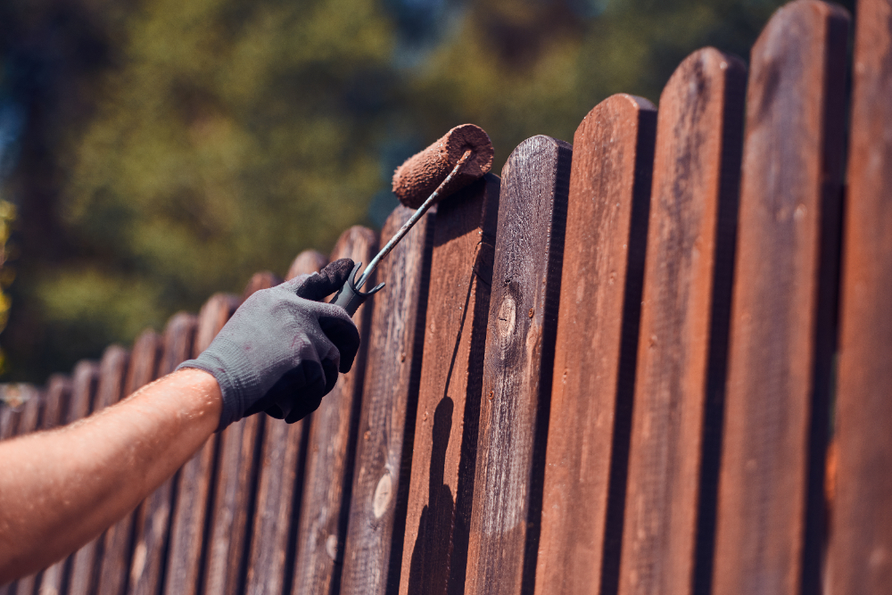 How to Restore a Wood Fence to Its Former Glory