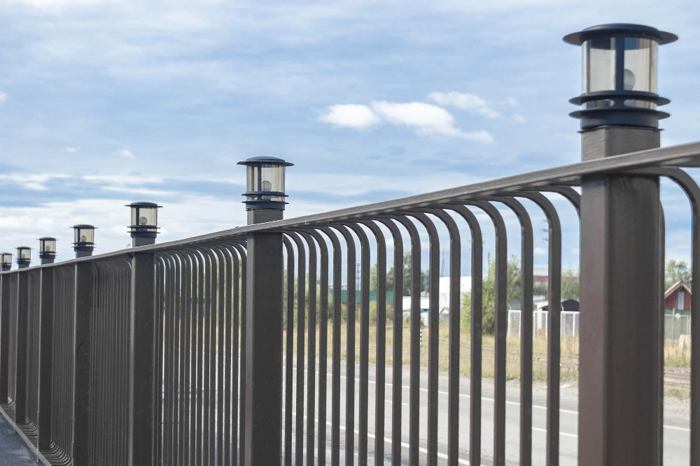 Tips for Installing an Aluminum Fence