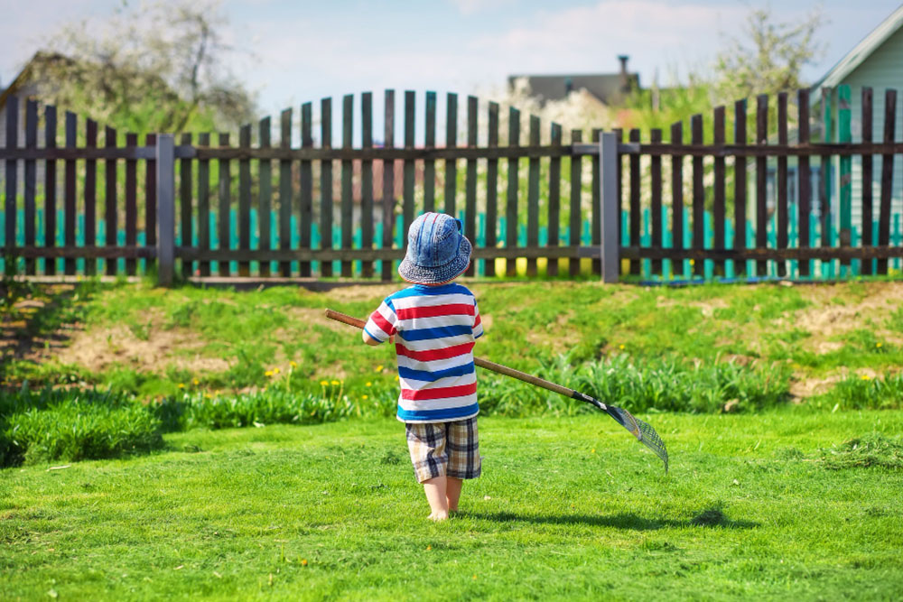 Choosing the Best Fence for Your Home When You Have Kids