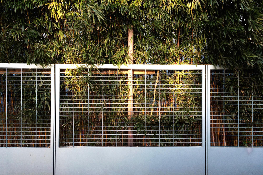 Why an Aluminum Fence is Best for Your Business