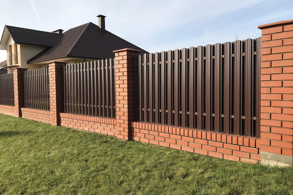 Which Type of Fence is Right for You? A Comprehensive Guide to Fencing