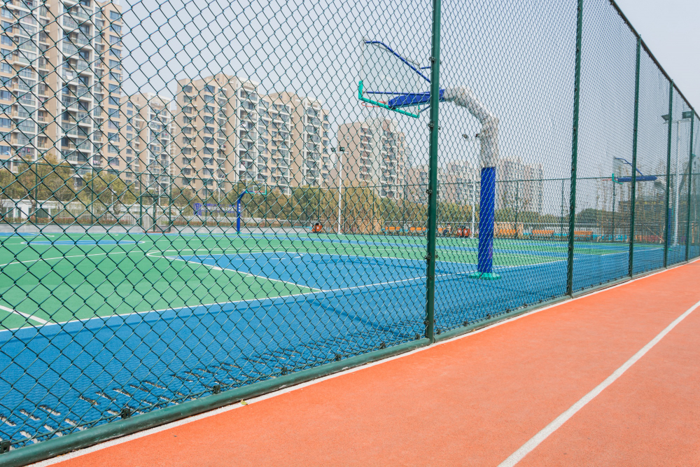 Choosing the Right Fence for Sports Facilities