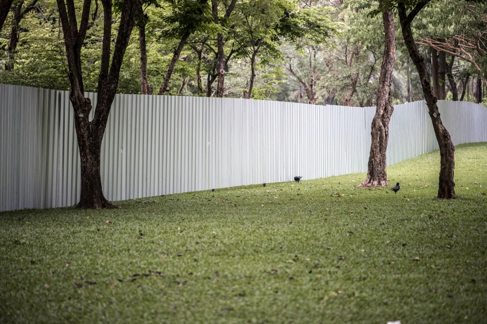 How much does a 6-foot privacy fence cost per foot in Debary, Florida?