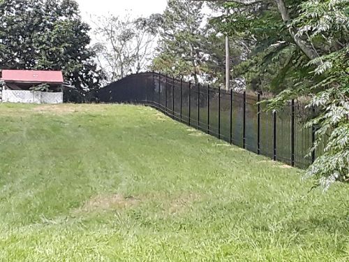 Aluminum fence as a property boundary