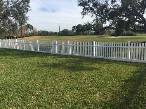 Vinyl fence as property boundary